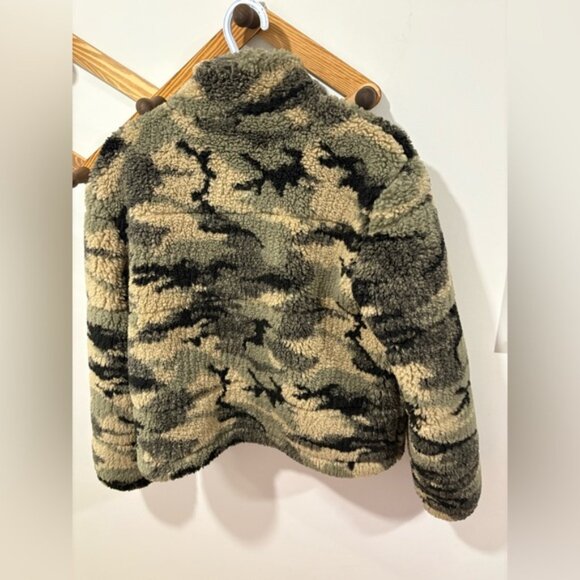 Bella Dahl Puffy Teddy Jacket - Camo - Picture 10 of 11